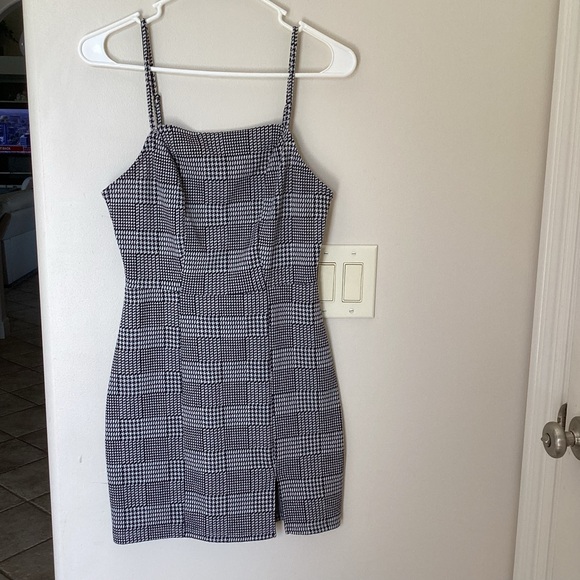 Ultra Flirt checkered Fitted Mini Dress👩‍🎤 - Picture 8 of 12